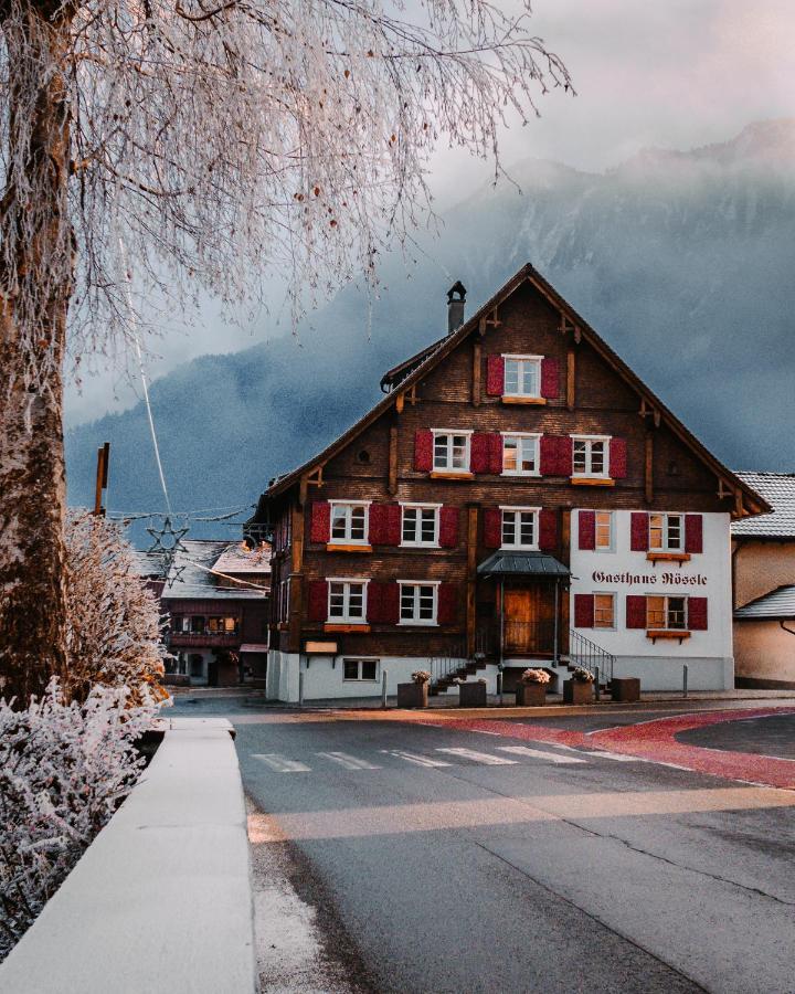 Gasthaus Roessle Hotell Nenzing Exteriör bild